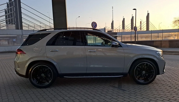 Mercedes-Benz GLE 300 d 4MATIC Внедорожник (269 л.с.) фото 7