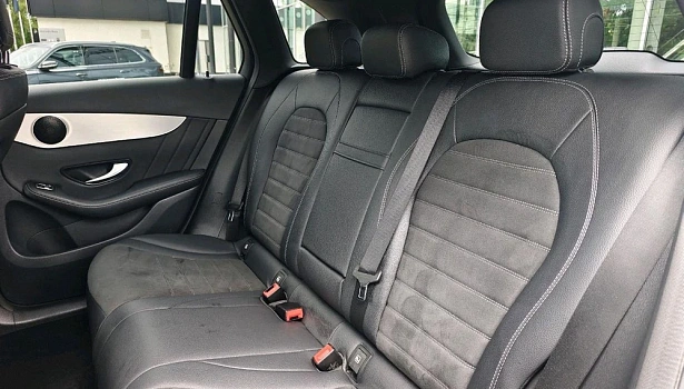 Mercedes-Benz GLC 300 d 4MATIC Внедорожник Sport (245 л.с.) фото 14
