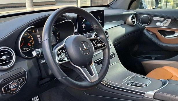 Mercedes-Benz GLC 300 d 4MATIC Внедорожник Sport (245 л.с.) фото 10