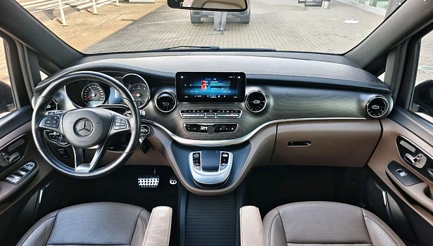 Mercedes-Benz V 300d 4MATIC Минивэн VIP Long (237 л.с.) Black фото 9