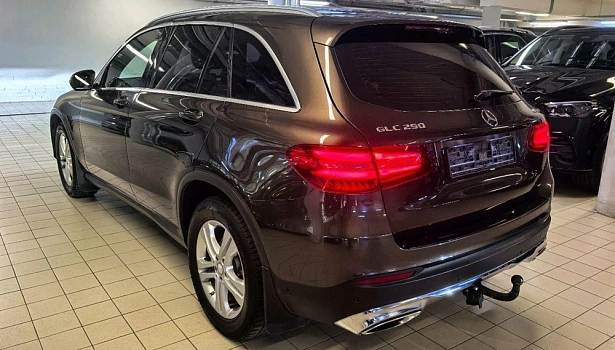 Mercedes-Benz GLC 250 4MATIC Внедорожник Особая серия (211 л.с.) фото 4
