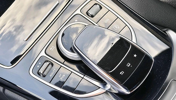 Mercedes-Benz C 250 Седан Sport (211 л.с.) фото 12