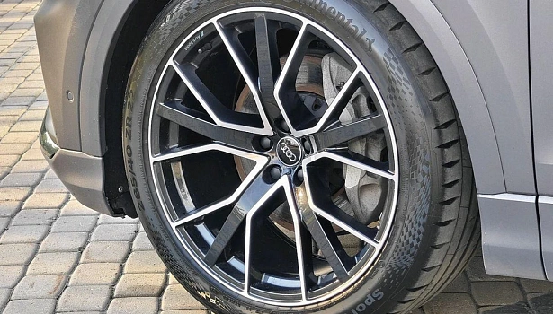 Audi Q8 3.0d 4WD Внедорожник Design (249 л.с.) фото 16