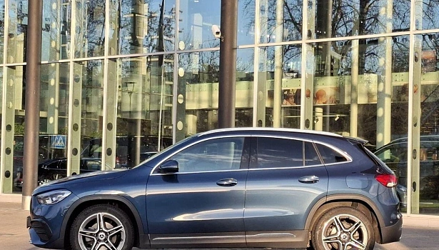 Mercedes-Benz GLA 200 4MATIC Внедорожник Sport (150 л.с.) фото 3