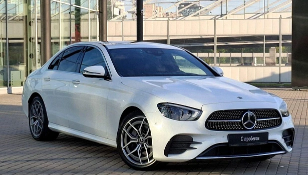Mercedes-Benz E 220 d 4MATIC Седан Sport (194 л.с.) фото 2
