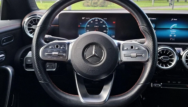 Mercedes-Benz CLA 200 Купе Sport (150 л.с.) фото 20