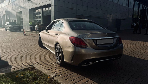 Mercedes-Benz C 180 Седан Sport (150 л.с.) фото 3