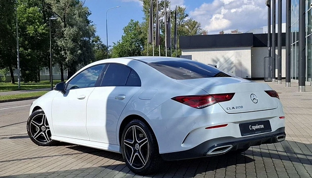 Mercedes-Benz CLA 200 Купе Sport (150 л.с.) фото 16
