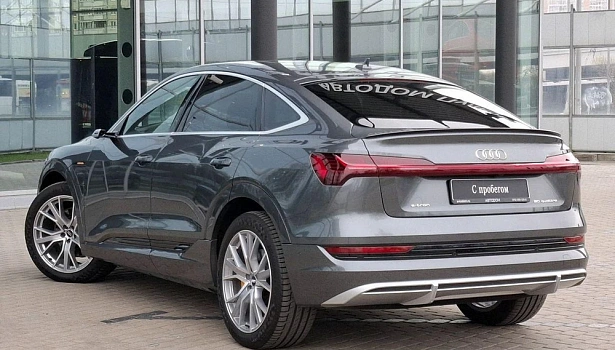 Audi e-tron Electro 4WD Внедорожник Exclusive (230 кВт) фото 4