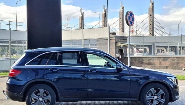 Mercedes-Benz GLC 250 4MATIC Внедорожник (211 л.с.) фото 7