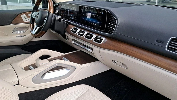 Mercedes-Benz GLE 350 d 4MATIC Внедорожник (249 л.с.) фото 11