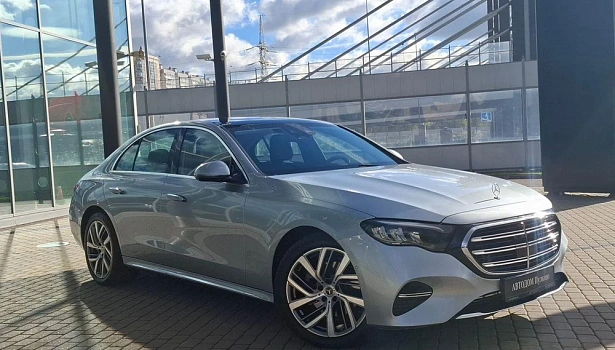 Mercedes-Benz E 2.0d 4MATIC Седан (197 л.с.) фото 2