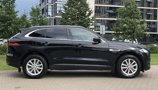 Jaguar F-Pace 2.0d 4WD Внедорожник Pure (180 л.с.) фото 7