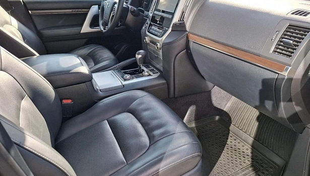 Toyota Land Cruiser 4.5d 4WD Внедорожник Люкс Safety (5 мест) (249 л.с.) фото 10