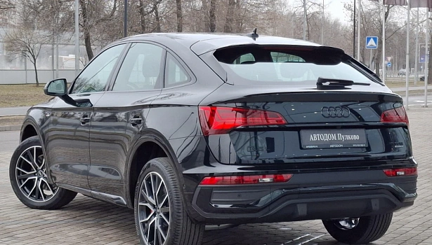 Audi Q5 Sportback 2.0hyb 4WD Внедорожник (299 л.с.) фото 4