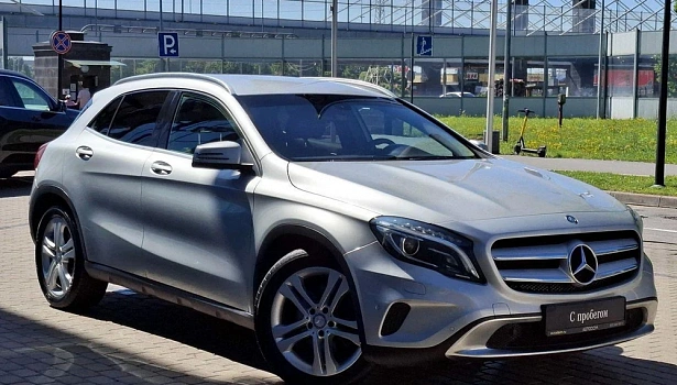 Mercedes-Benz GLA 250 4MATIC Внедорожник Особая серия (211 л.с.) фото 2