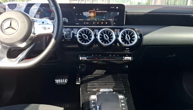 Mercedes-Benz CLA 200 Купе Sport (150 л.с.) фото 43