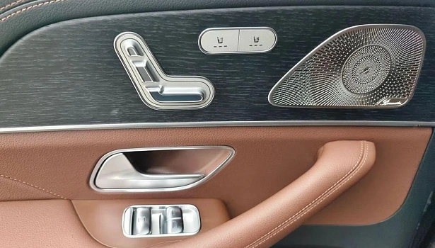 Mercedes-Benz GLS 450 4MATIC Внедорожник (381 л.с.) фото 16