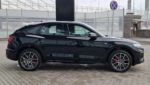 Audi Q5 Sportback 2.0hyb 4WD Внедорожник (299 л.с.) фото 7
