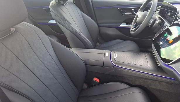 Mercedes-Benz E 2.0d 4MATIC Седан (197 л.с.) фото 14
