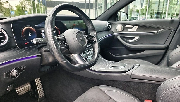 Mercedes-Benz E 200 4MATIC Седан Sport Plus (197 л.с.) фото 10